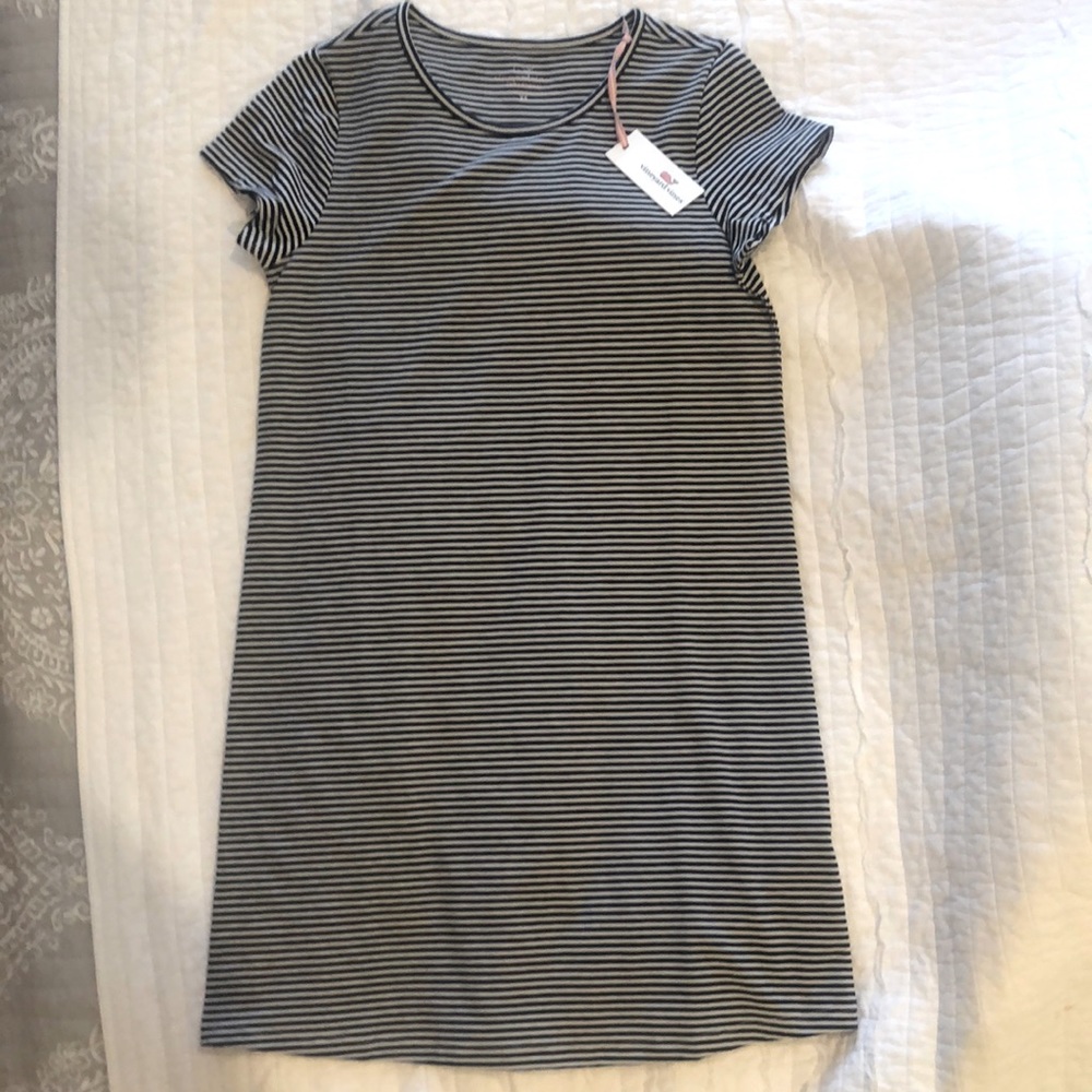 Size XS vineyard vines dress. New with tags!